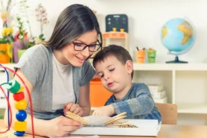 autonomia profissional de apoio escolar