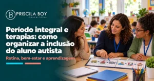 Equipe escolar e família planejando período integral e terapias de estudante autista.